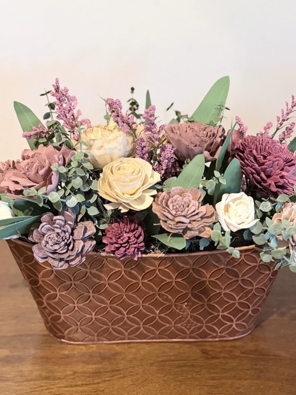 Romantic colored sola wood flowers arrangement